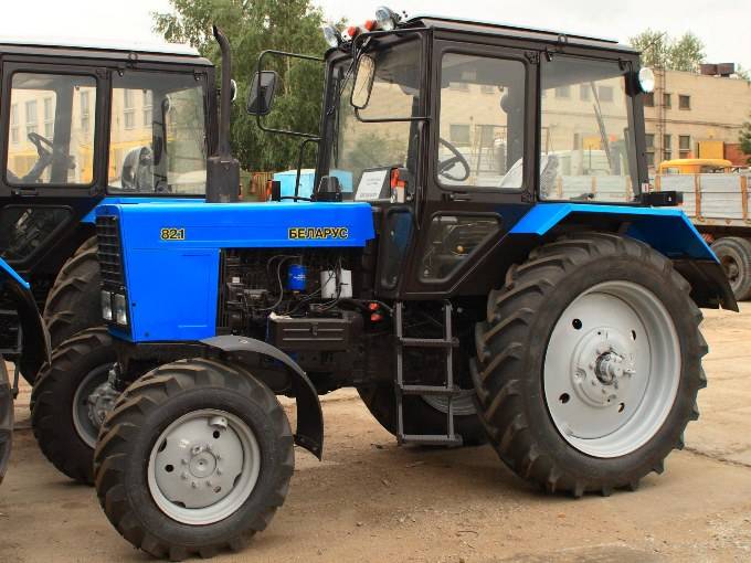 Сельскохозяйственный трактор: классификация и характеристики
